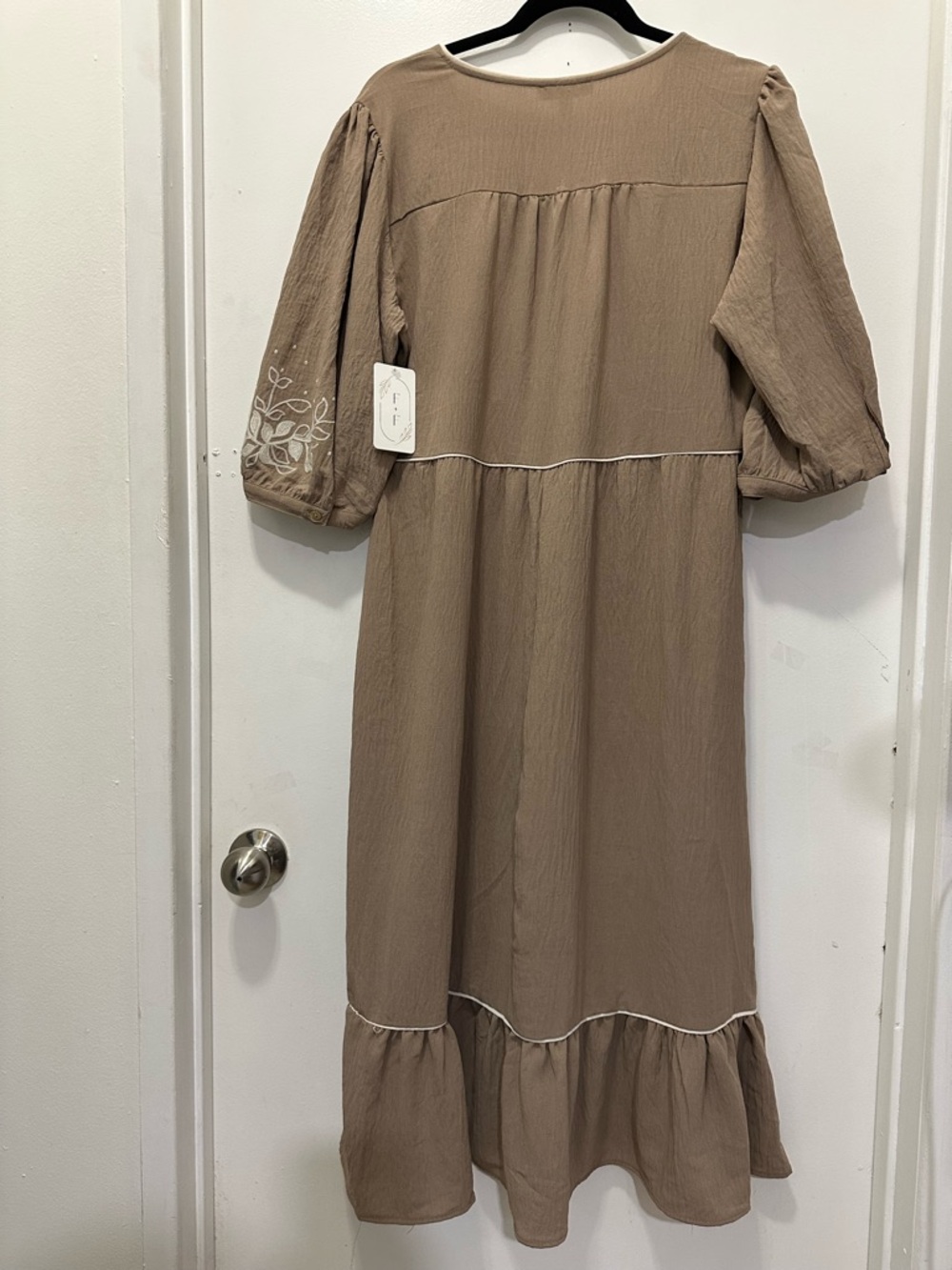 NEW!Figueroa & Flower Embroidered V-Neck Boho Peasant Midi Dress - Beige Sz L - Picture 3 of 8